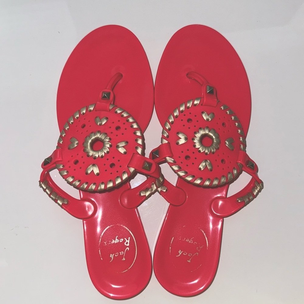 Jack Rogers flip flop sandals. Size 7. Pinkish coral
